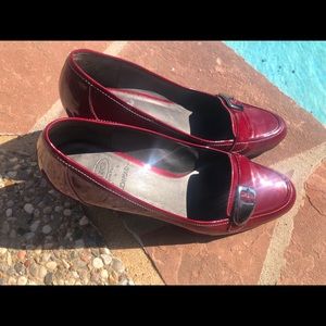 Circa Joan & David maroon patent leather heels